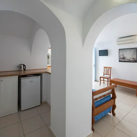 Hotel Kastro Fira (Santorini)