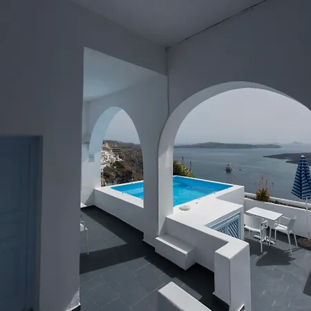 Kastro Hotel