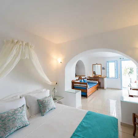 Kastro Hotel 3*