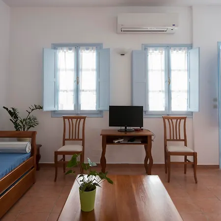 Kastro Hotel 3*