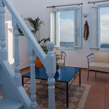 Kastro Hotel 3*