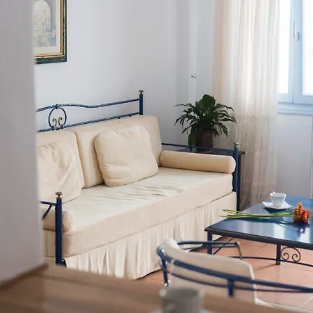 Hotel Kastro Fira (Santorini)