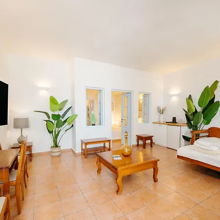 Kastro Hotel 3*