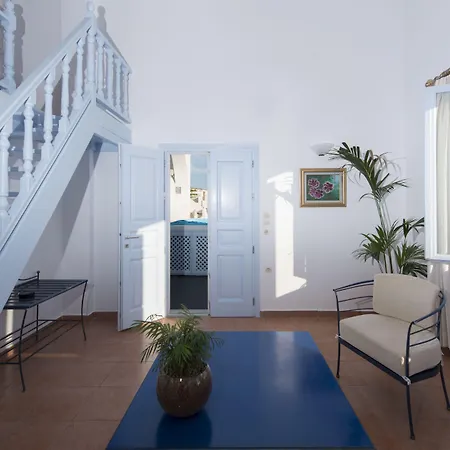 Kastro Hotel Fira (Santorini)
