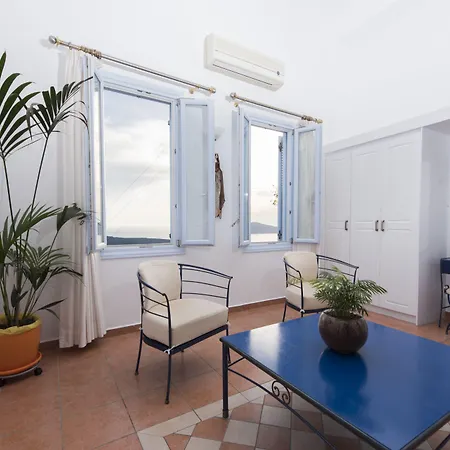 Kastro Hotel 3*