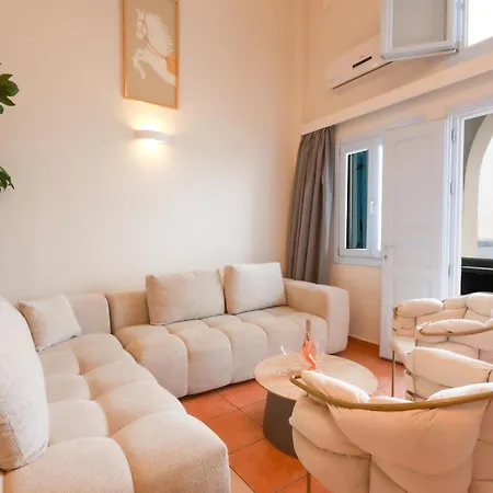 Kastro Hotel Fira (Santorini)