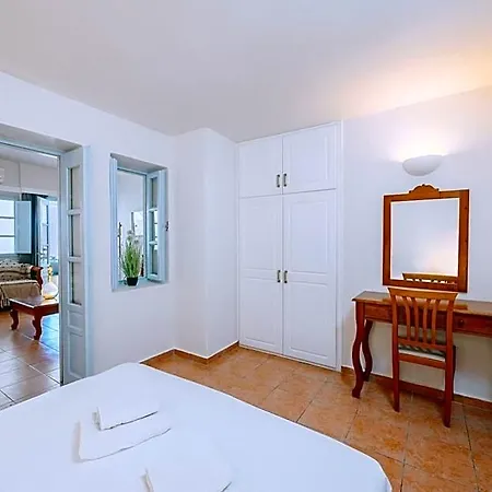 Hotel Kastro Fira (Santorini)