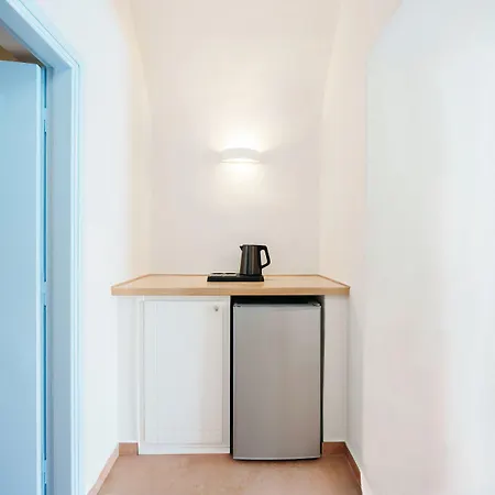 Hotel Kastro 3*