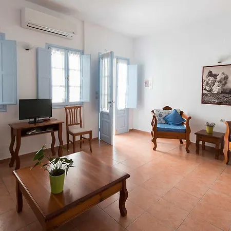 Kastro Hotel 3*