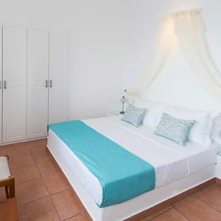 Kastro Hotel