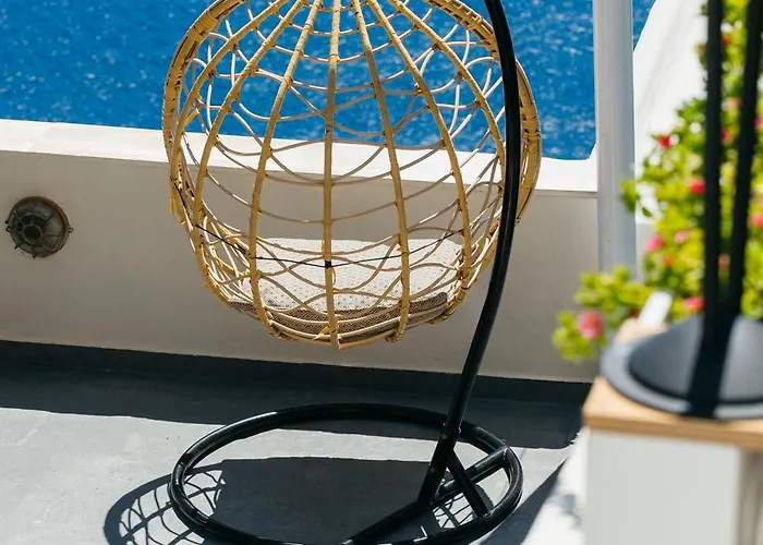 Kastro Hotel Fira (Santorini)