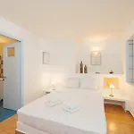 Kastro Hotel