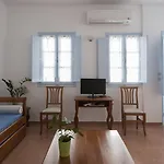 Hotel Kastro Fira (Santorini)
