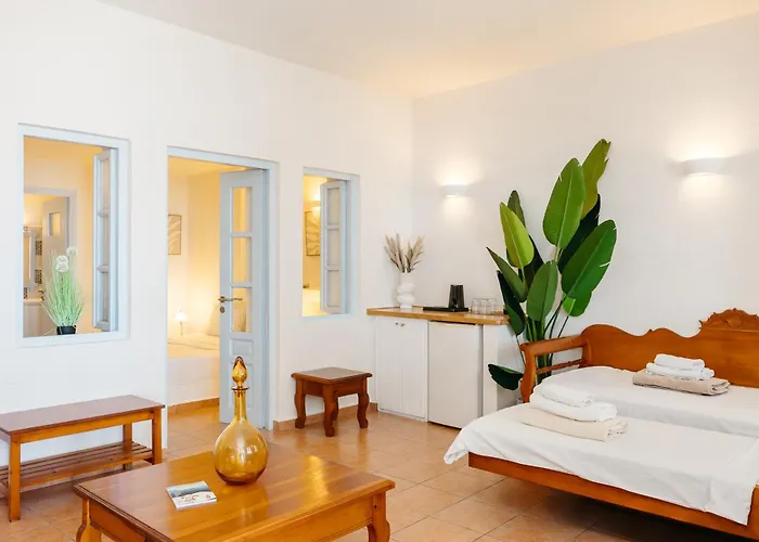 Kastro Hotel Fira (Santorini)