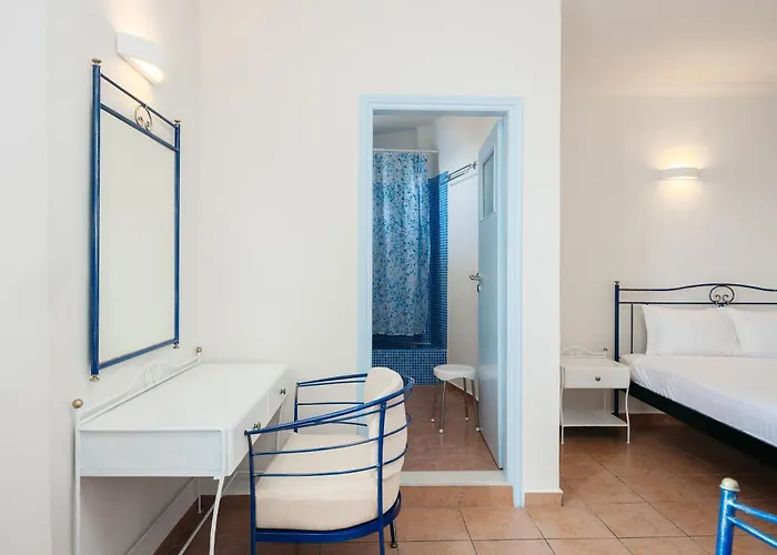 Kastro Hotel Fira (Santorini)