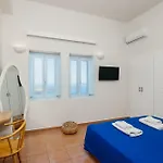 Kastro Hotel