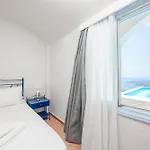 Kastro 3*